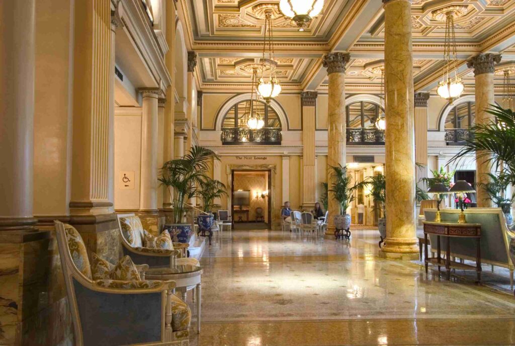 7 Tips to Save on Hotel Contract