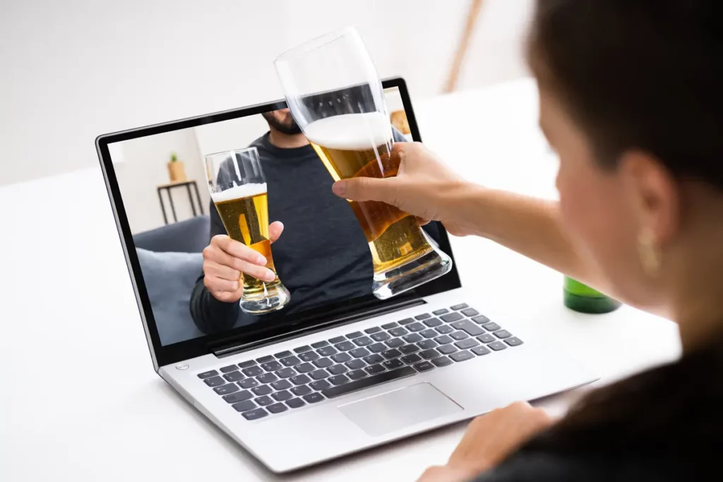 Interactive features to enhance virtual events